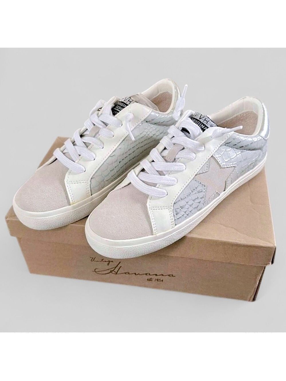 Vintage Havana-Edge Croc Embossed Leather Sneakers-size 7.5 Gray/white-Brand New